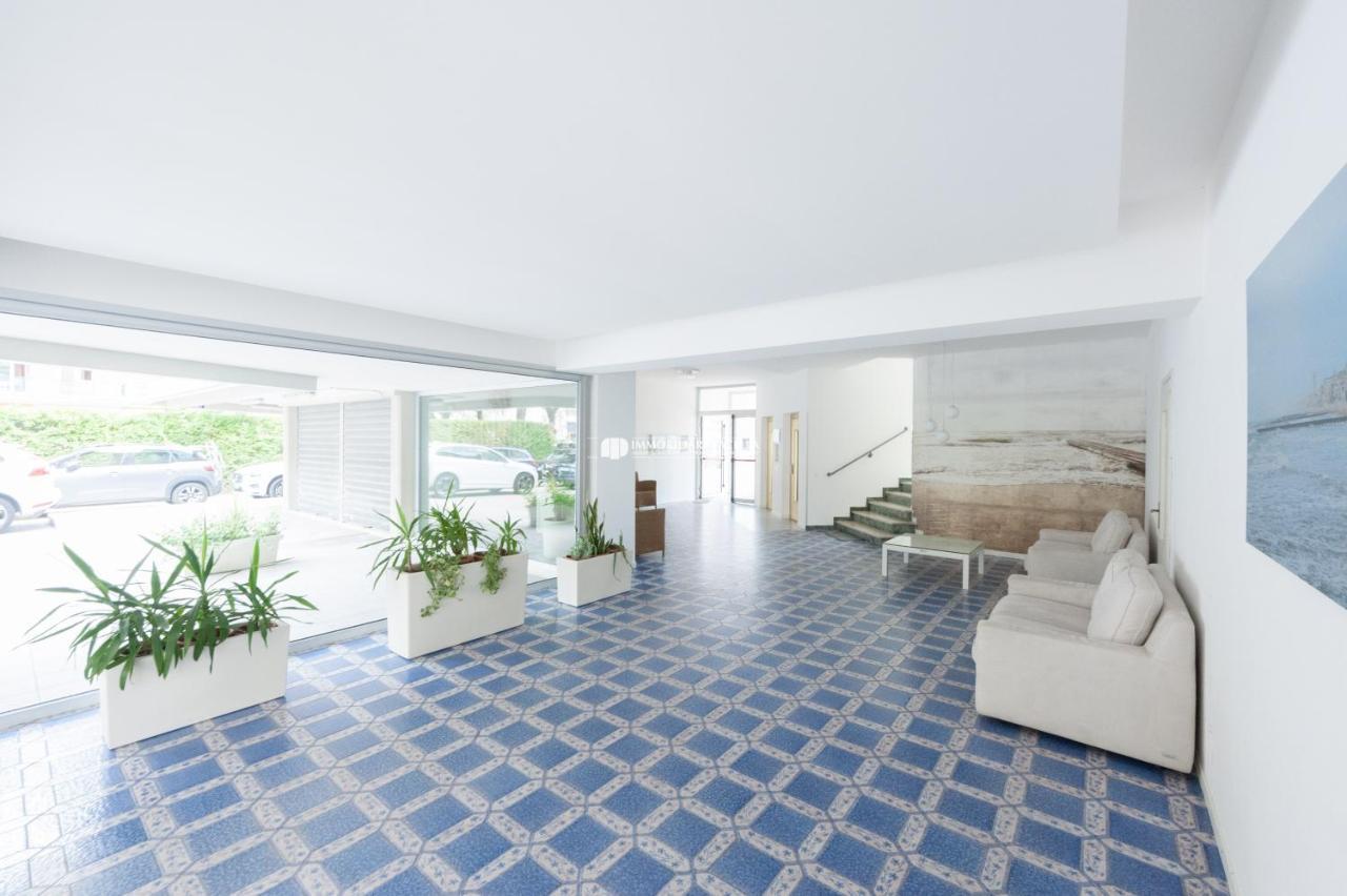 Residence Puerto Del Sol Immobiliare Pacella Лидо-ди-Езоло Экстерьер фото