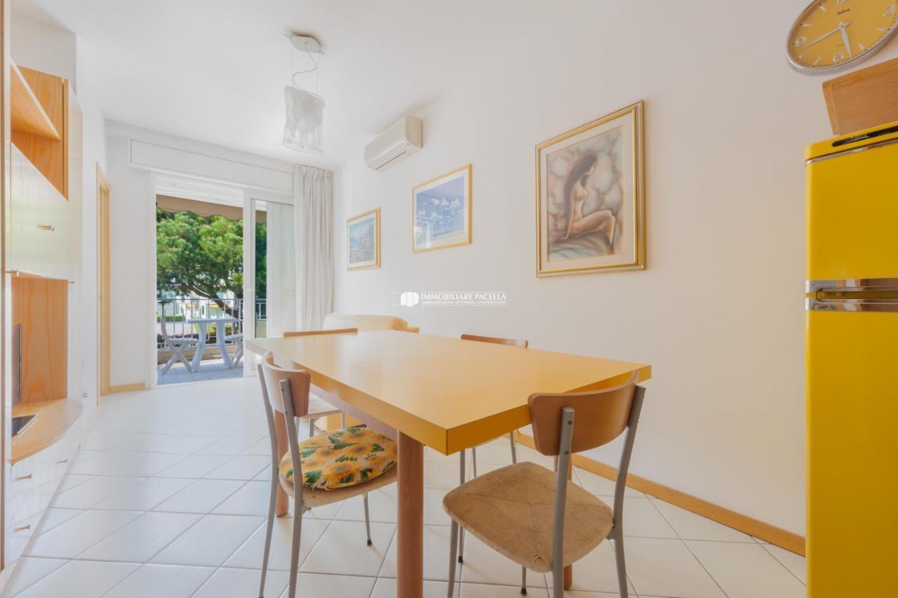 Residence Puerto Del Sol Immobiliare Pacella Лидо-ди-Езоло Экстерьер фото