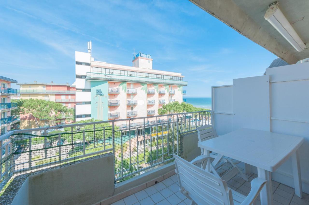 Residence Puerto Del Sol Immobiliare Pacella Лидо-ди-Езоло Экстерьер фото